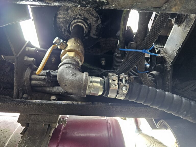 Innovative custom hydraulic component design at K&H Hydraulics